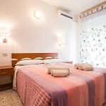 Hotel Hollywood Nuova Gestione 2026 Riccione