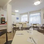 Hotel Hollywood Nuova Gestione 2026 Szálloda 2*