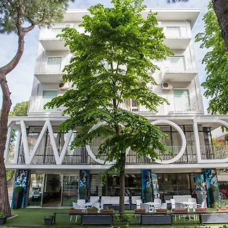 Hollywood Nuova Gestione 2026 Hotel Riccione