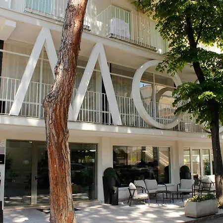 Hollywood Nuova Gestione 2026 Hotel Riccione