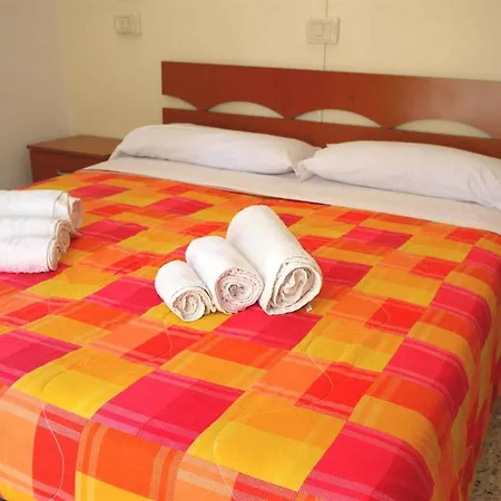 Hollywood 2* Riccione