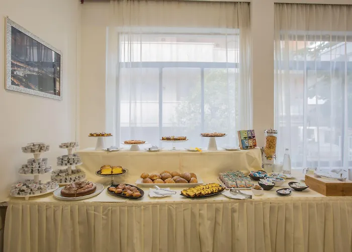 Hotel Hollywood Nuova Gestione 2026 Hotel