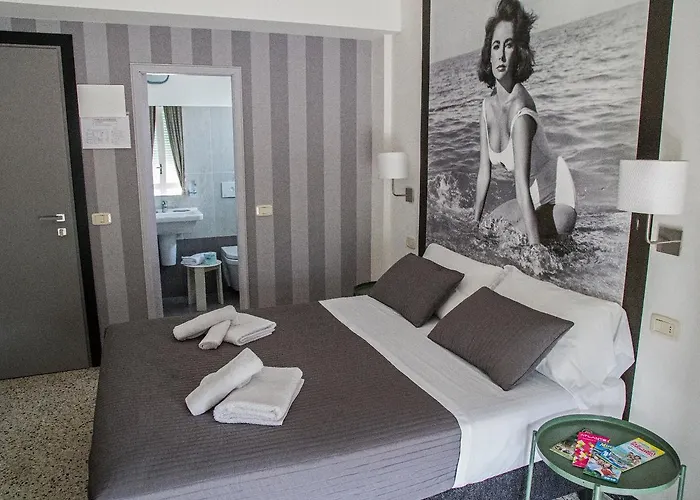 Hotel Hollywood Nuova Gestione 2026 Riccione