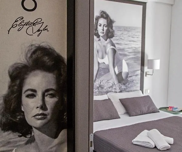 Hotel Hollywood Nuova Gestione 2026 2*