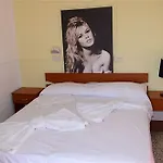 Hotel Hollywood Riccione 2* Riccione