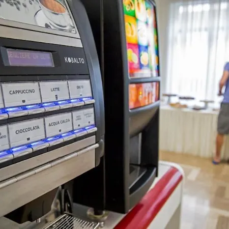 מלון Hollywood ריצ'יונה