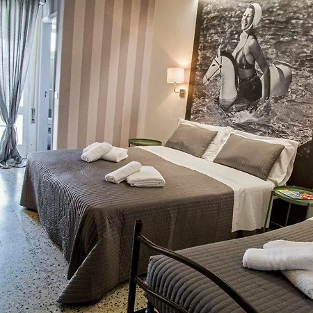 Hollywood 2* ריצ'יונה