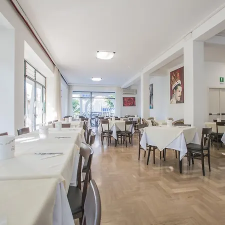 Hotel Hotel Hollywood Convenzionato Aquafan