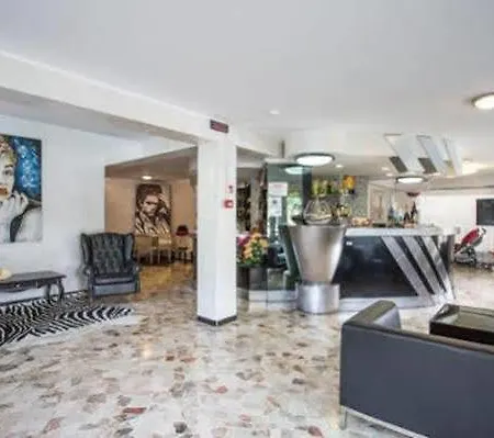 Hotel Hollywood Convenzionato Aquafan Riccione