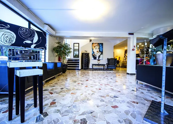 Hotel Hollywood Nuova Gestione 2026 Riccione