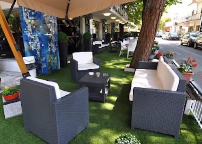 Hotel Hollywood Nuova Gestione 2026 2* Riccione