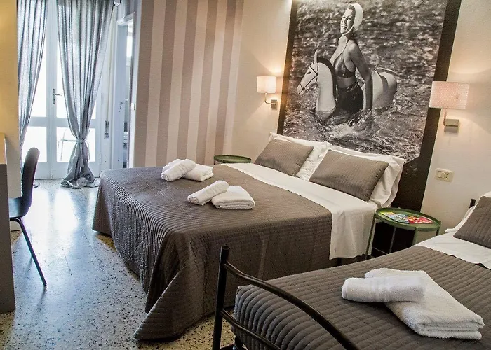 Hollywood 2* Риччоне