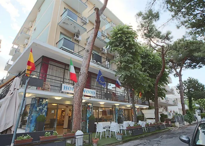 Hotel Hollywood Nuova Gestione 2026