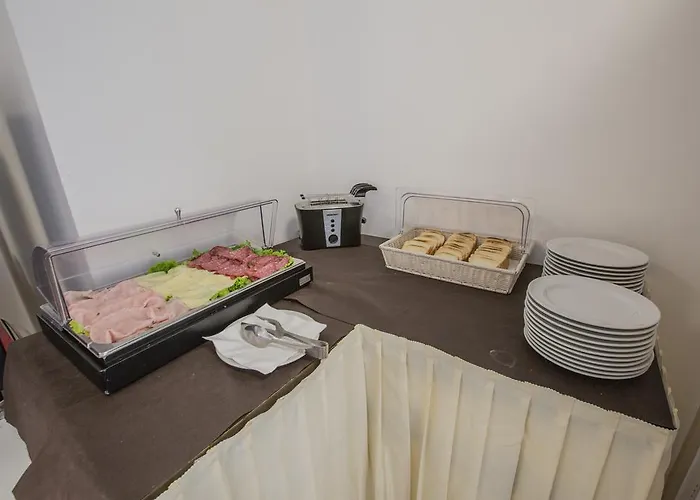 Hollywood Риччоне