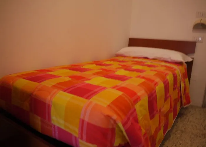 Hotel Hollywood Nuova Gestione 2026 2* Riccione