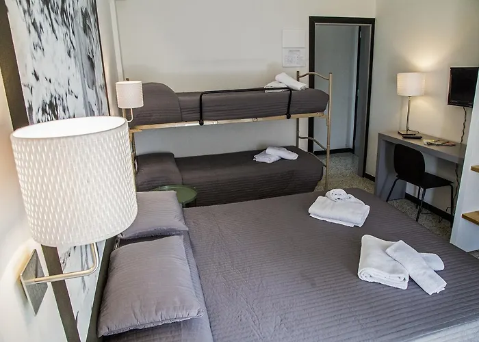 Hotel Hollywood Nuova Gestione 2026