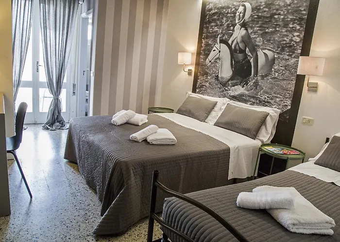 Hotel Hollywood Nuova Gestione 2026 Hotel 2*